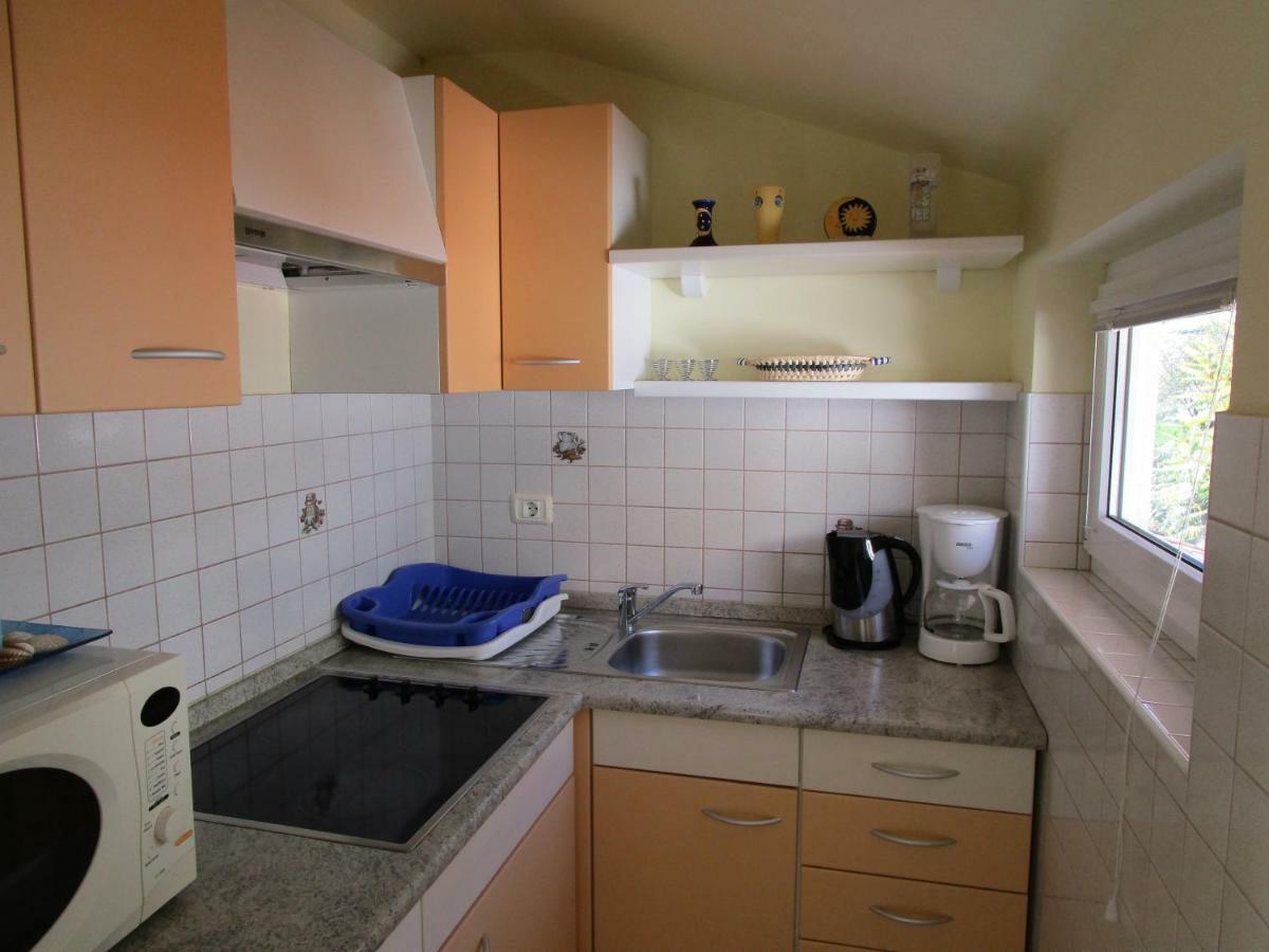 Villa Suzy-Apartments Suzana لوفغان المظهر الخارجي الصورة